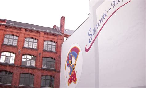 Virtually any swiss standard german word can be borrowed into swiss german, always adapted to swiss german phonology. All-you-can-eat-Frühstück - Café Sarotti-Höfe | Groupon