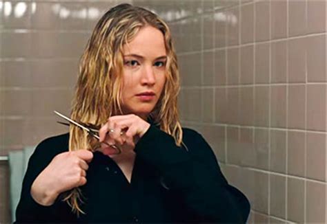 While jennifer lawrence has only been seen in a handful of movies these past few years, it's remarkable how many of these films have gone to to be acclaimed, distinctive achievements or pop. Jennifer Lawrence corta cabelão em novo trailer do filme ...
