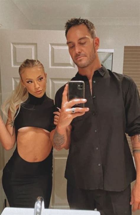 Tammy Hembrow Flashes Underboob At Gold Coast Party Photo Daily Telegraph