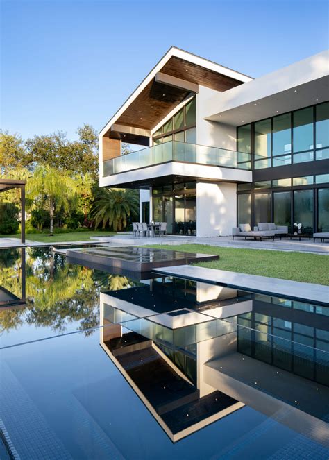 Windmill Ranches Residence in Weston, Un|Houses
