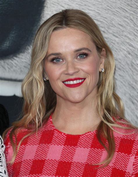 Reese Witherspoon Recalls A Difficult Sex Scene With Mark Wahlberg 24ssports