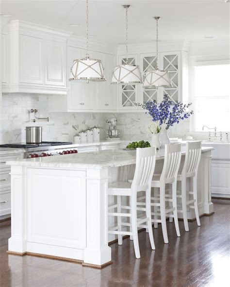 As described on benjamin moore's website, simply white is fresh as the first snowfall. Benjamin Moore White Dove Cabinets - Transitional ...