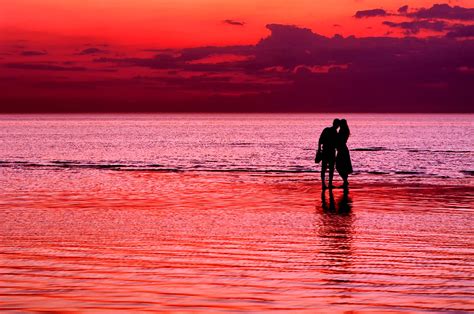 Take a sunset cruise only $25.00, rent an electric duffy boat, take a whale watching cruise. Most Romantic Beach Getaways - Choice Hotels