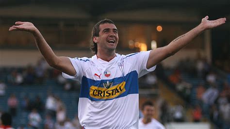 Lucas pratto aproveitou a chance. Inesperados millones recibirá la Católica por la llegada ...