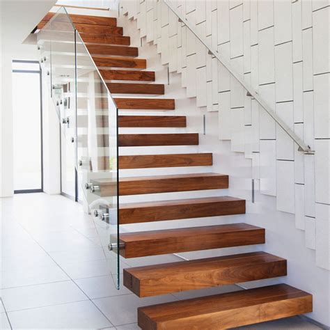 China Invisible Stringer Wooden Floating Staircase Tempered Glass
