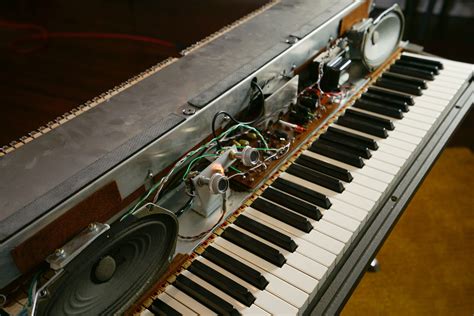 How Does A Wurlitzer Electronic Piano Work — Tropical Fish