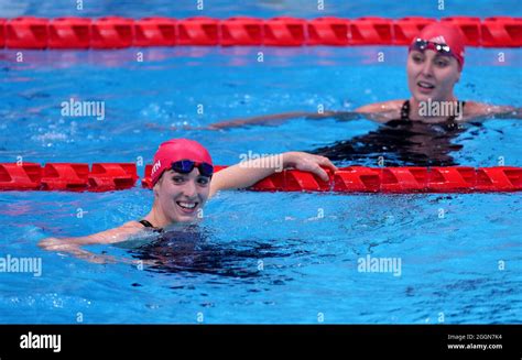 Great Britains Bethany Firth Left Celebrates Winning Gold With Jessica Jane Applegate Who Won