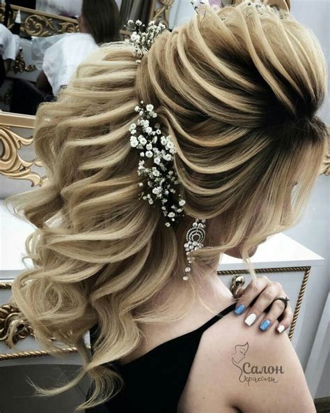 Top Hairstyles Celebrity Hairstyles Bride Hairstyles Hair And Makeup