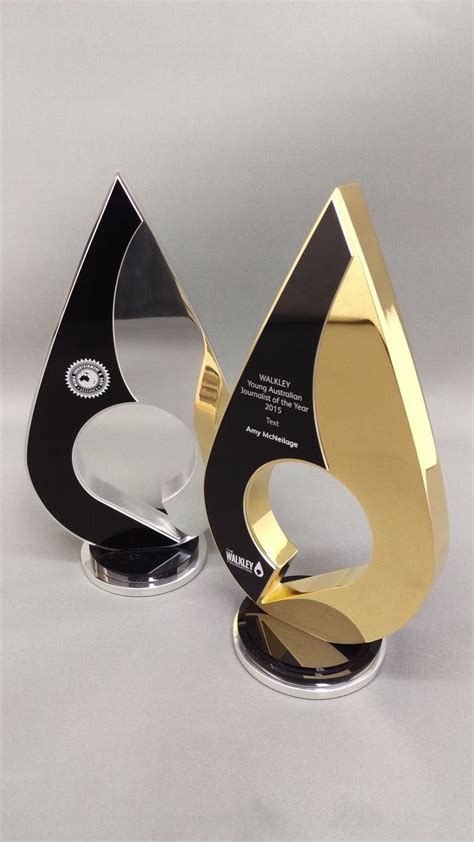 Metal Awards And Trophies Trophy Design Custom Trophies Trophies