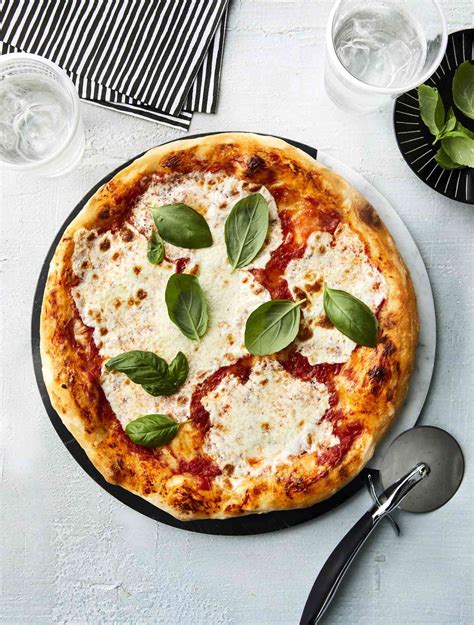 Neapolitan Style Margherita Pizza Recipe
