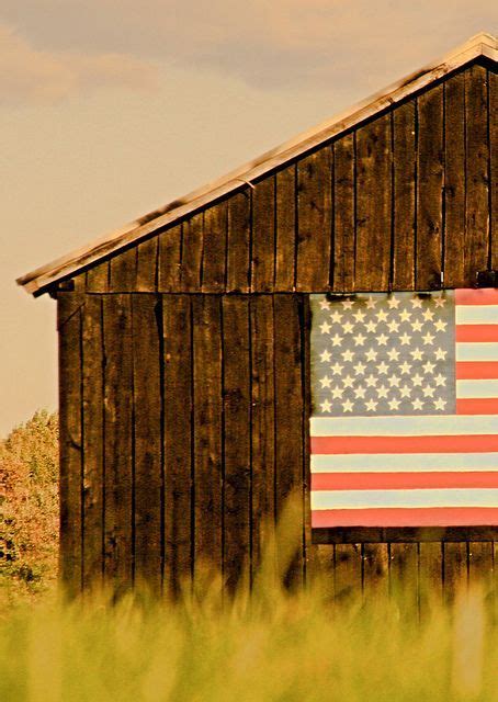 Barn With American Flag In 2020 Barn Old Barns Country Barns
