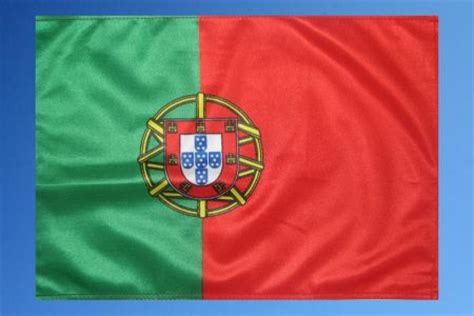 From imposing são jorge castle to the string of atlantic beaches just outside lisbon. Portugal Fahne 27cm x 40cm - Fahnen und Flaggen Shop ...