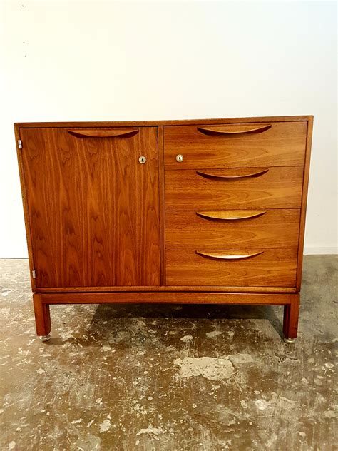 Vintage Mid Century Modern Small Walnut Cabinet Credenza Sideboard By