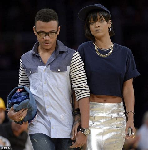 Rihanna Has A Sunday Fun Day Thanks To A Laker Game With Her Little