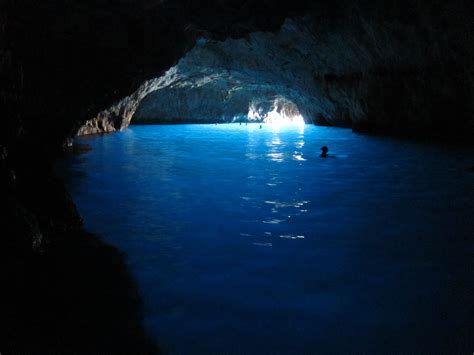 Blue Grotto Capri Italy Places To Travel Places To Visit Places To Go