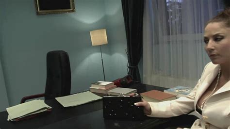 Roberta Gemma Scene Actors Avril Sun · Eloa Lombard · Nicole