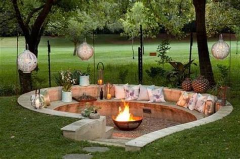 49 Lovely Backyard Fire Pit Ideas That Trendy Now Zyhomy