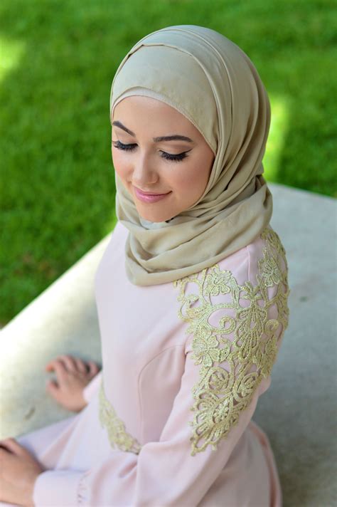 Beautiful Women Wearing Hijab In 2023 Background Free