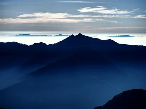 Wallpaper Mountains Fog Clouds Peaks Dark Hd Widescreen High
