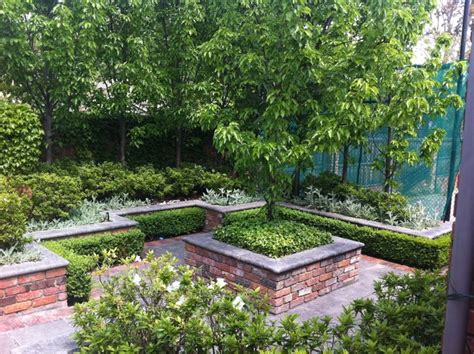 The small garden incorporates room for the. Andrew Renn Design, Beautiful gardens of Melbourne ...