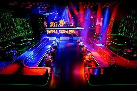 Pin By Roger Christian On Modern Nightclubs Design And Architecture