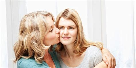 When Your Adult Daughter Moves Home After A Breakup Huffpost Women