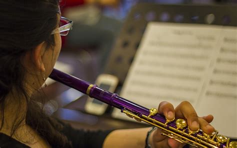 Do You Know Even Females Are Becoming Flutist Learn About The Most