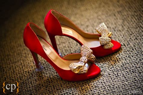 Looking for wedding shoes for bride ? elegant red wedding shoes with gold bows | OneWed.com