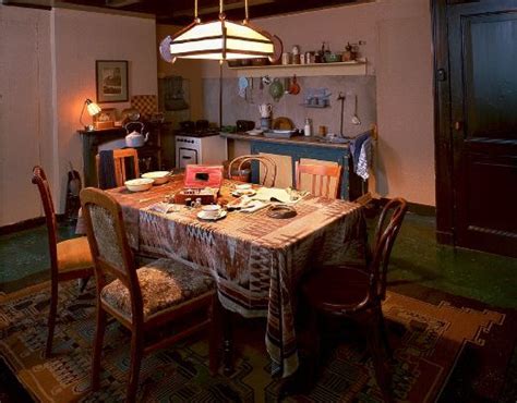 Diningliving Room Diary Of Anne Frank Pinterest