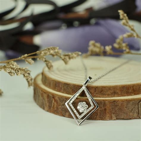 K Twin Star Diamonds Necklace Pointers Jewellers Fine Jewelry Retailer In Kuala Lumpur