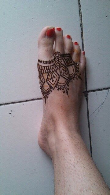 49 Henna Designs For Legs And Feet Simple