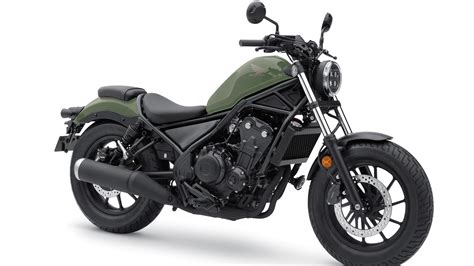 Views And Reviews On 14 Motorcycles That Are Great For Passengers Two