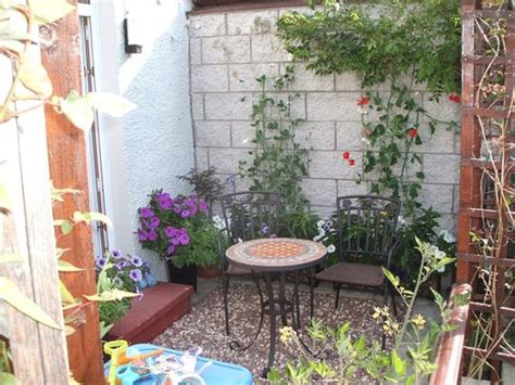 Nice 87 Cute And Simple Tiny Patio Garden Ideas Backyard Garden Design