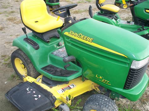 John Deere Lx277 Lawn And Garden And Commercial Mowing John Deere