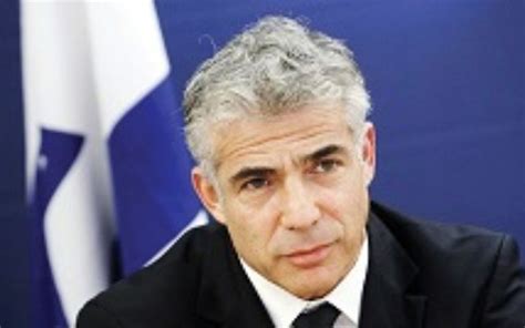 Lapid was known prior to his political yair lapid is a politician, the leader of the centrist, secular political party yesh atid, which he founded. Yair Lapid gana impulso para las elecciones de marzo ...