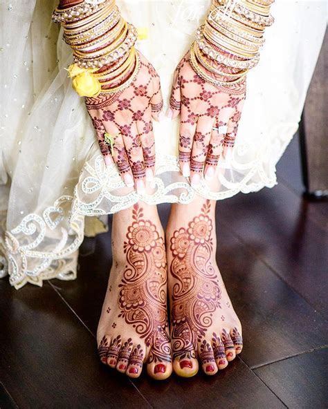 24 Simple Mehndi Designs For Feet That Will Mesmerise All Indian Brides