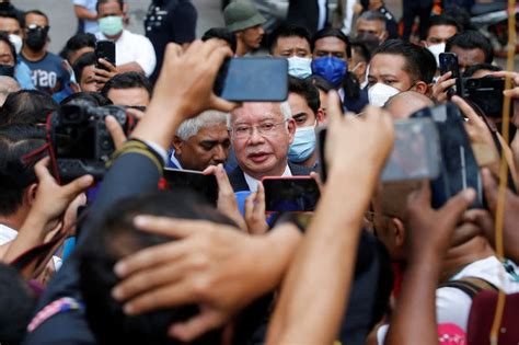 Explainer Malaysias Ex Pm Najib And The Billion Dollar 1mdb Scandal