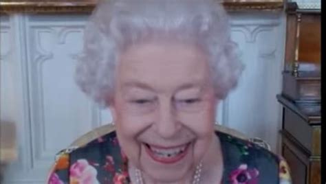 Objavljen Snimak Kraljice Elizabete Evo Kako Izgleda Nakon što Je