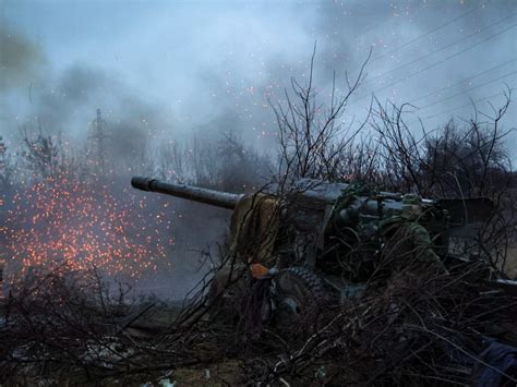 NA ŻYWO Wojna w Ukrainie Wystrzały na Krymie będzie druga fala