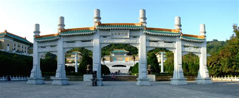 The collection is comprised of over 600,000 art objects. 37 spectacular photos of National Palace Museum in Taipei ...