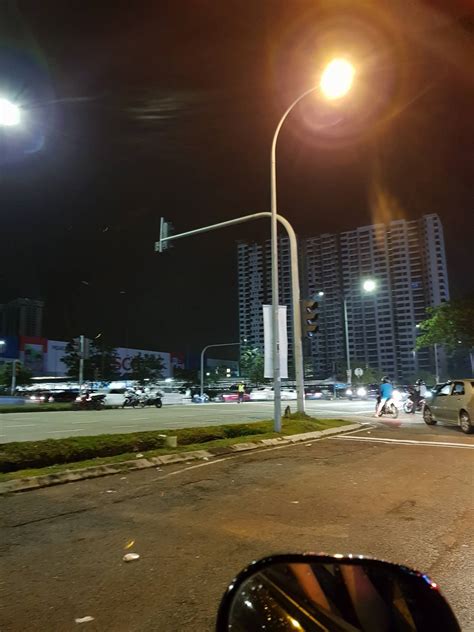 The centre of johor bahru is around you can also make use of an electric kettle, refrigerator and a washing machine. 【Bukit Indah大停电】Aeon、银行、店铺全面停摆 · 住户商家无计可施! - JOHORNOW 就在柔佛