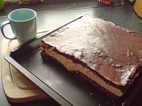 Jetzt ausprobieren mit ♥ chefkoch.de ♥. Schokoladen - Schmand - Joghurt - Sahne - Kuchen von ...