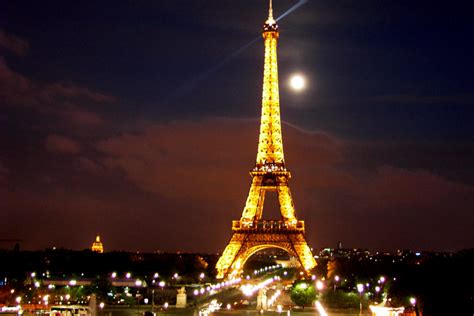 Famous among all over the world for its culture, fashion and food, paris stays incredible city to i hope the recommended list of the most famous buildings and landmarks of paris will help you to here are the best things to do in paris, even if you have never been to paris you might feel like you. Top 10 Things to do While in Paris, France | I Like To ...