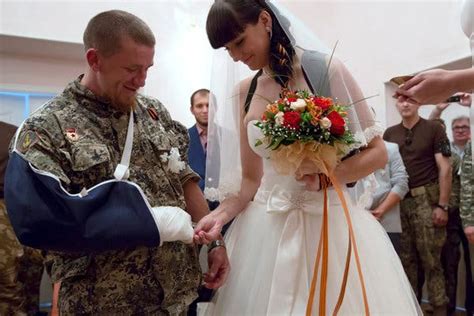 Https://tommynaija.com/wedding/can You Wear A Wedding Ring In The Army
