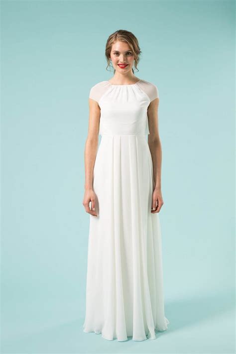 Die brautkleider der neuen kollektionen versprechen eine traumhochzeit im persönlichen stil. kisui 2018 | Brautmode, Brautkleid, Neue brautkleider
