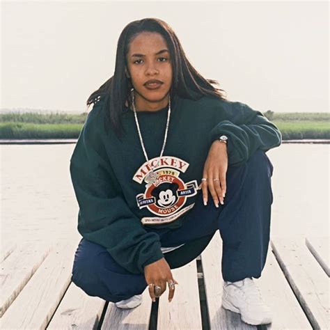 Aaliyah Photographed By Anthony Cutajar 1994 Aaliyah Aaliyah Haughton
