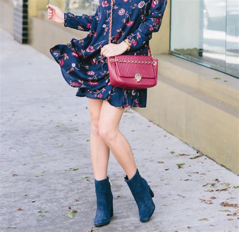 a flirty way to wear a floral dress for fall sydne style