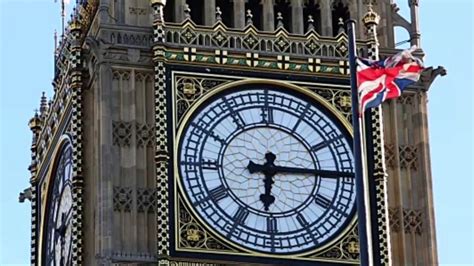 Big Ben S Chimes Rang For The First Time In 4 Years To Celebrate The New Year