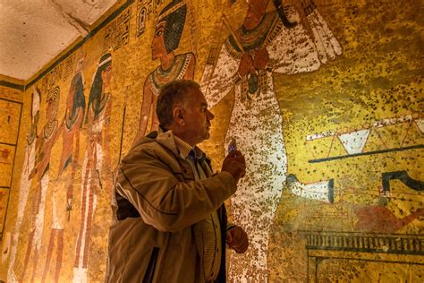 Exclusive Photos New Radar Scans Of King Tuts Tomb Probe For Hidden