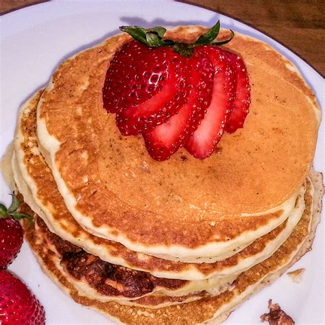 Pancake-Stack-With-Strawberries - On The Go Bites